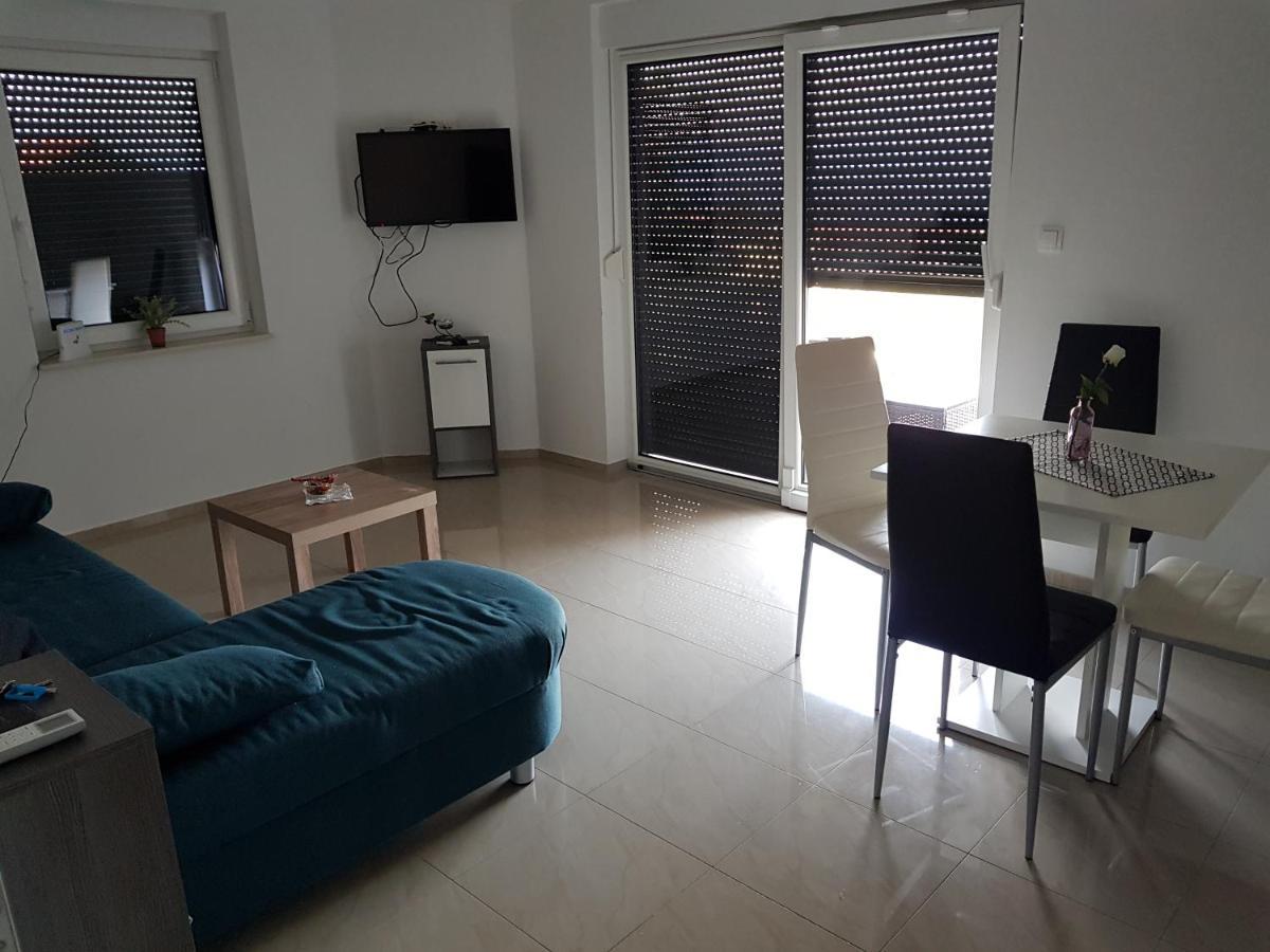 Apartmani Zaric Malinska Εξωτερικό φωτογραφία