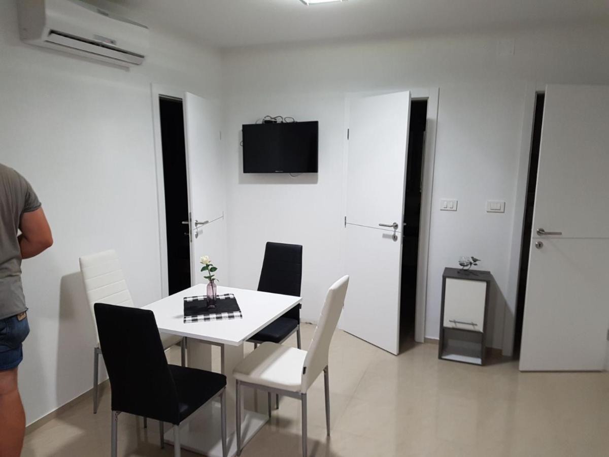 Apartmani Zaric Malinska Εξωτερικό φωτογραφία