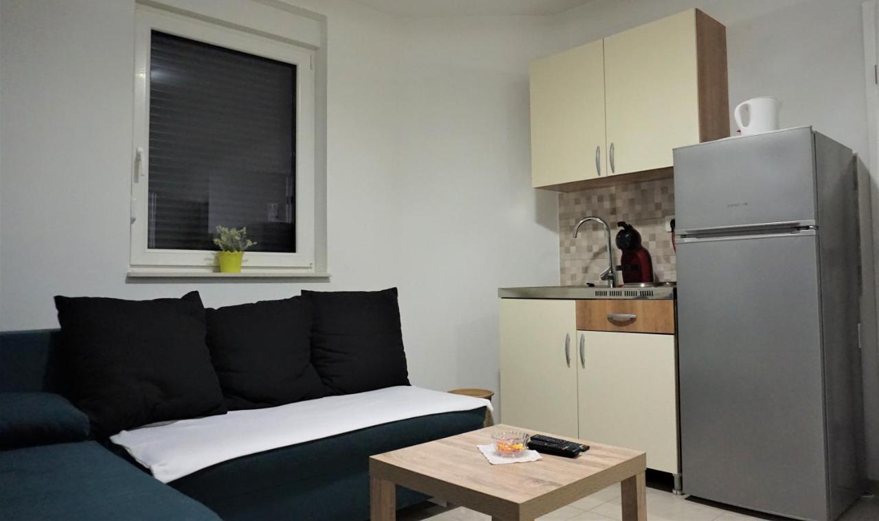 Apartmani Zaric Malinska Εξωτερικό φωτογραφία