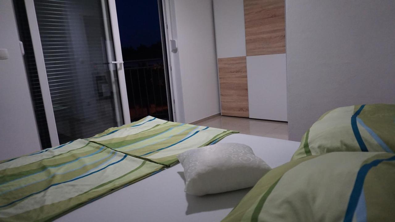 Apartmani Zaric Malinska Εξωτερικό φωτογραφία